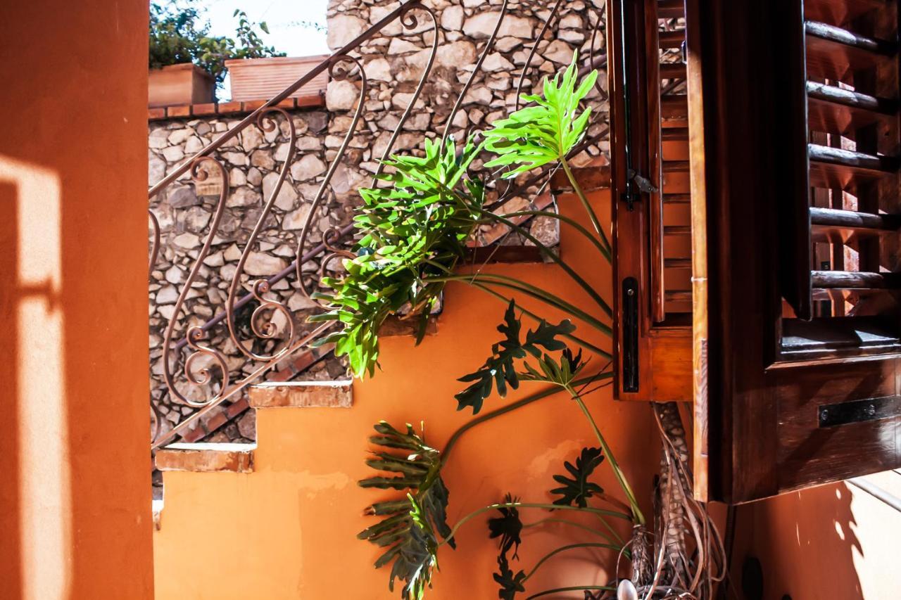 Ferienwohnung Casa Carla Taormina Exterior foto